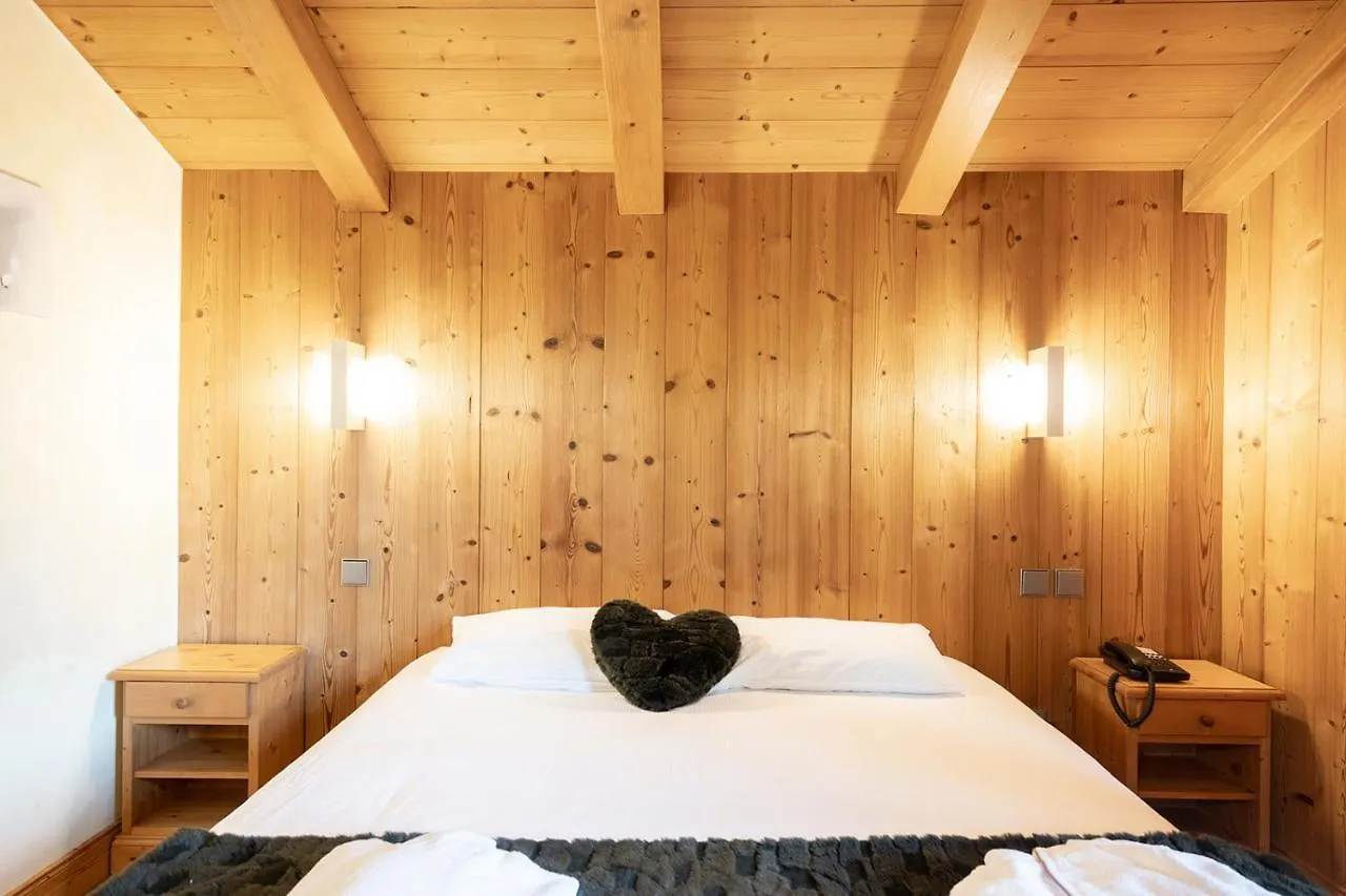 La Ferme Du Lac Thyez Hotel