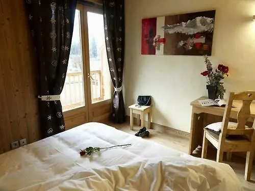 La Ferme Du Lac Thyez Hotel
