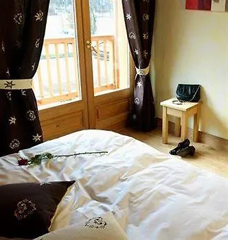 فندق La Ferme Du Lac Thyez